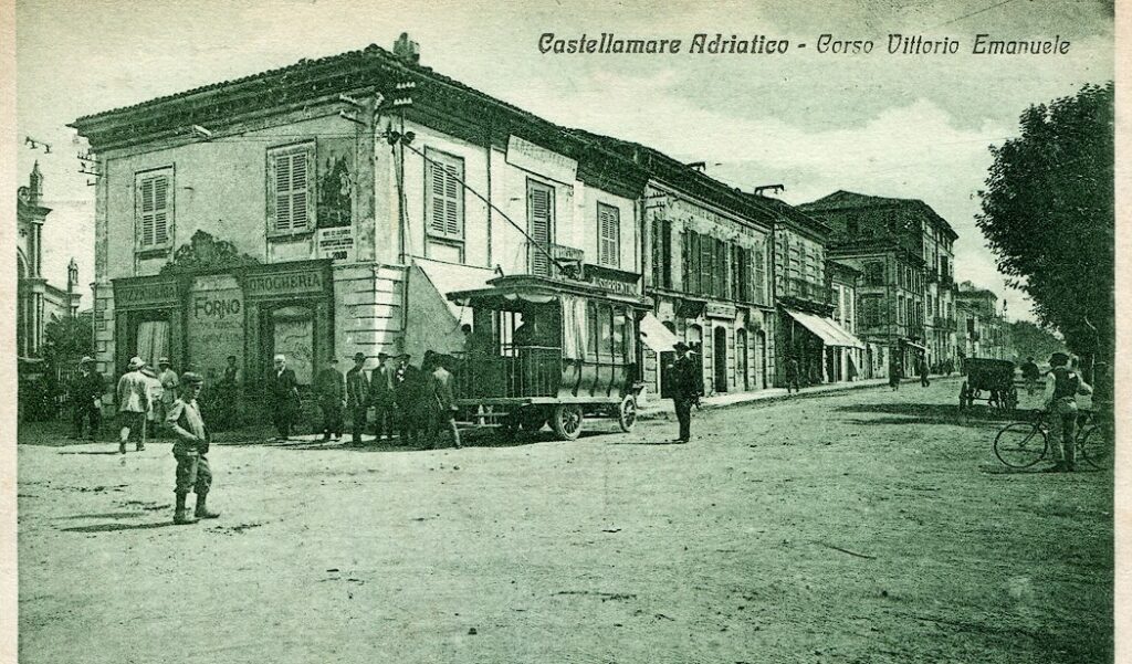 Castellammare Adriatico - Corso Vittorio Emanuele
